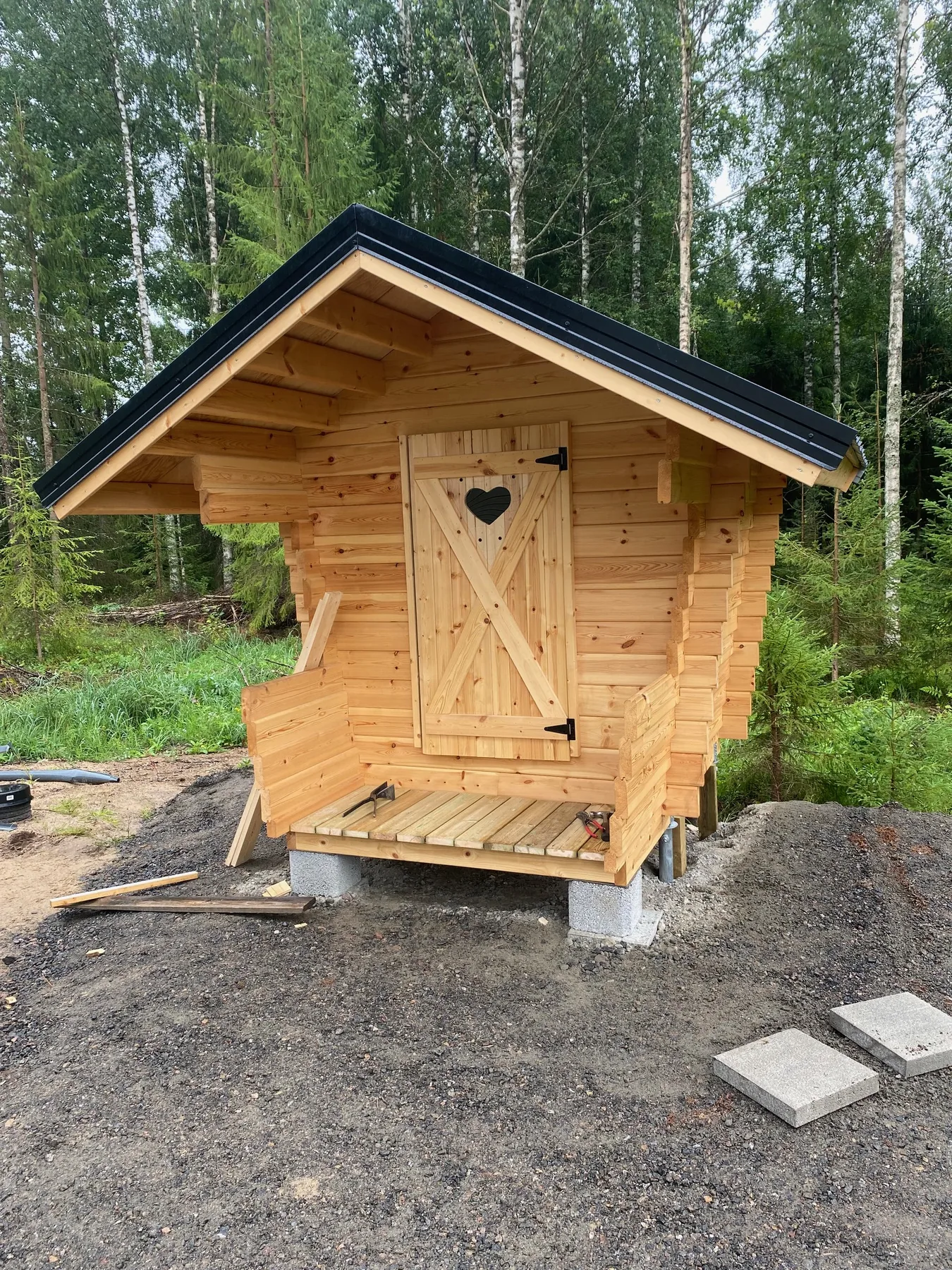 Kylätalon työmaan vaiheita